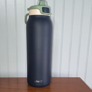 Ello Navy and Green Water Bottle